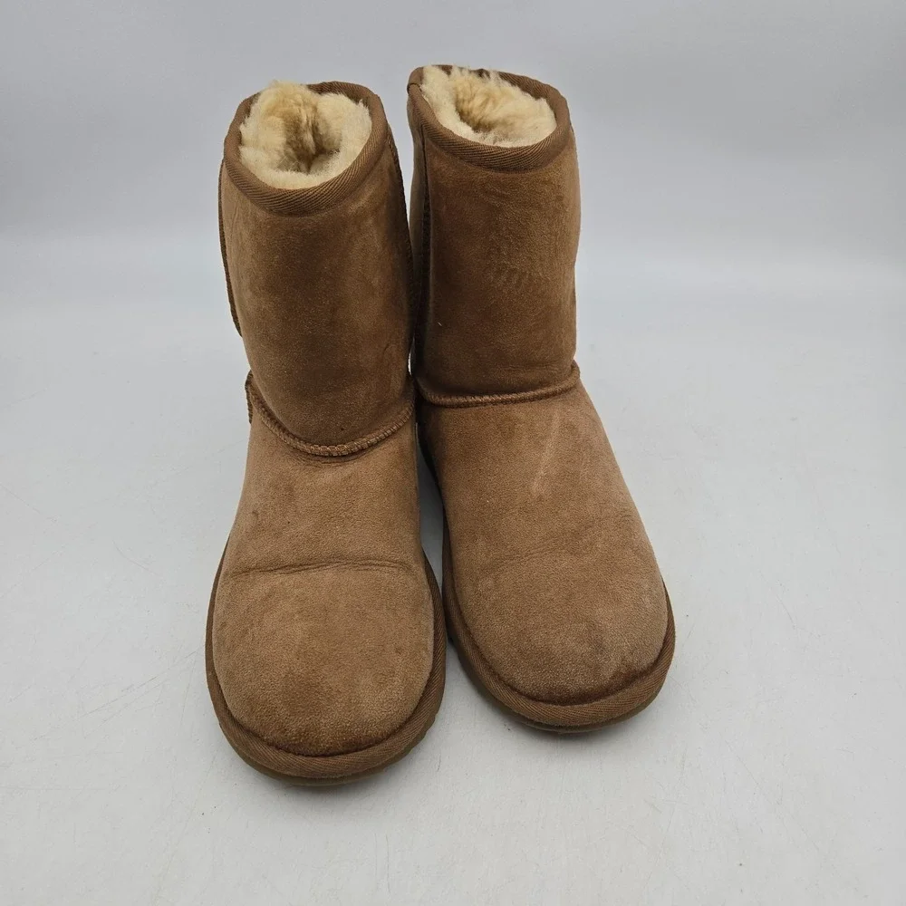 UGG Classic II Girl's Boot‎ Size 5 Chestnut Brown Womens 7 (1017703K)